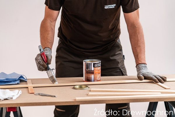 Drewnochron Lakier Parkiet Expres_zdemontowane listwy1c451.jpg